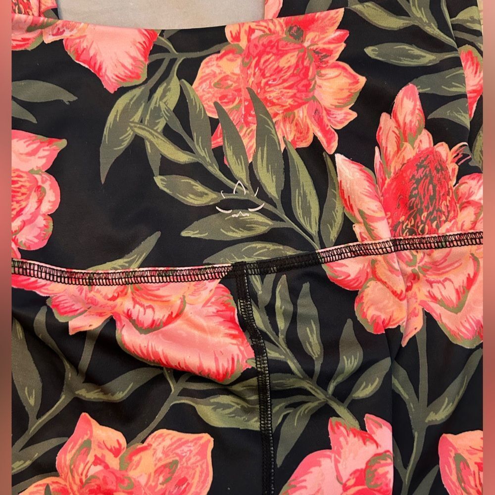 BEYOND YOGA Lux Floral High-Rise Full-Length Leggings Black Pink Size Small - Picture 5 of 8